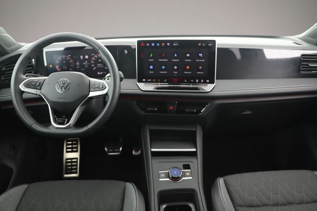 Volkswagen Tiguan (10/2025, )