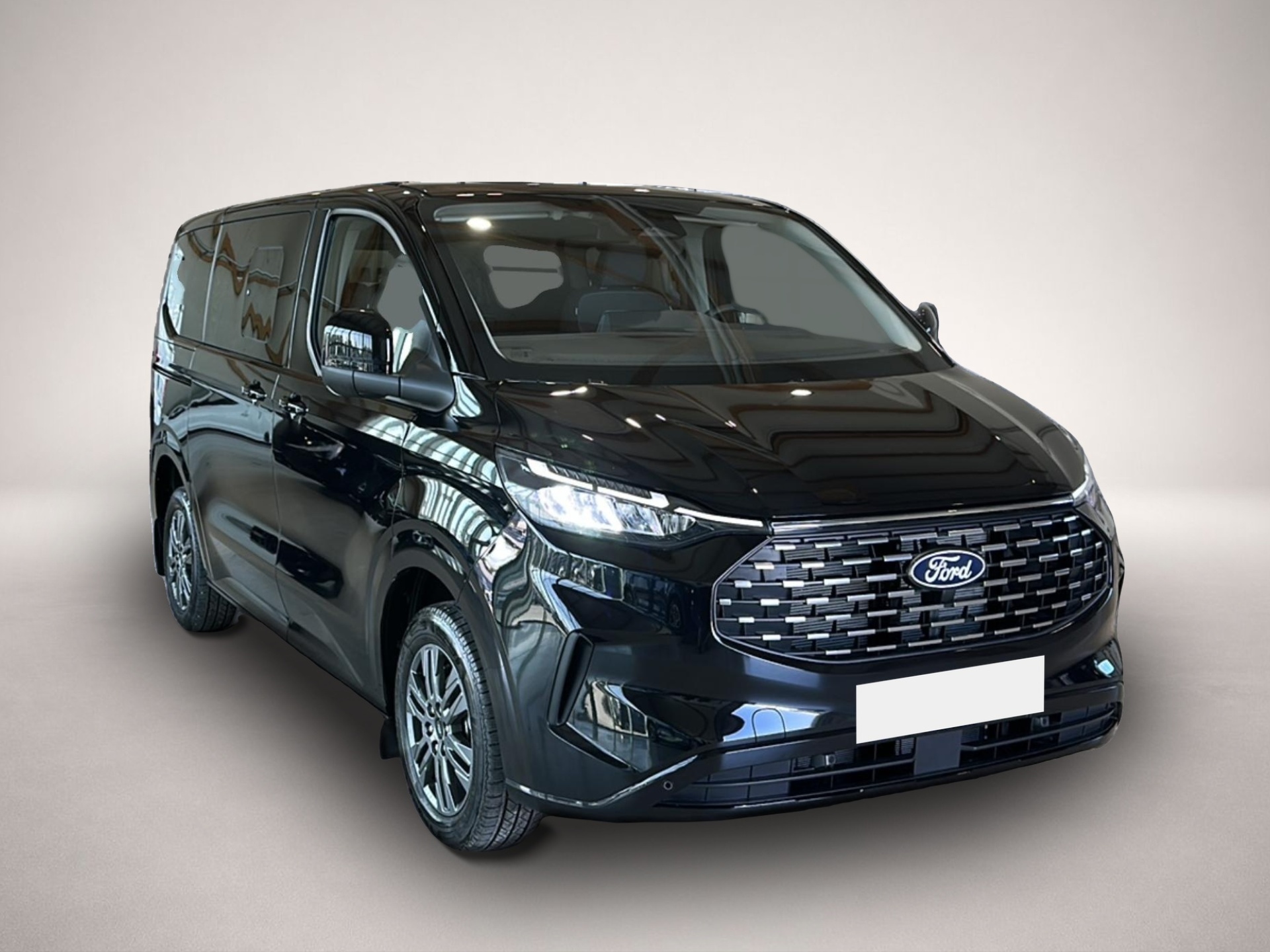 Ford Tourneo Custom (01/2026, Diesel)