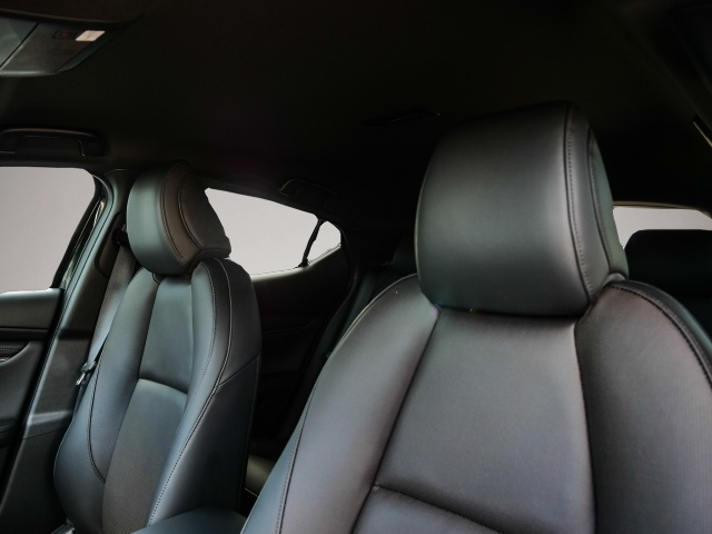 Mazda 3 (05/2025, Benzin)