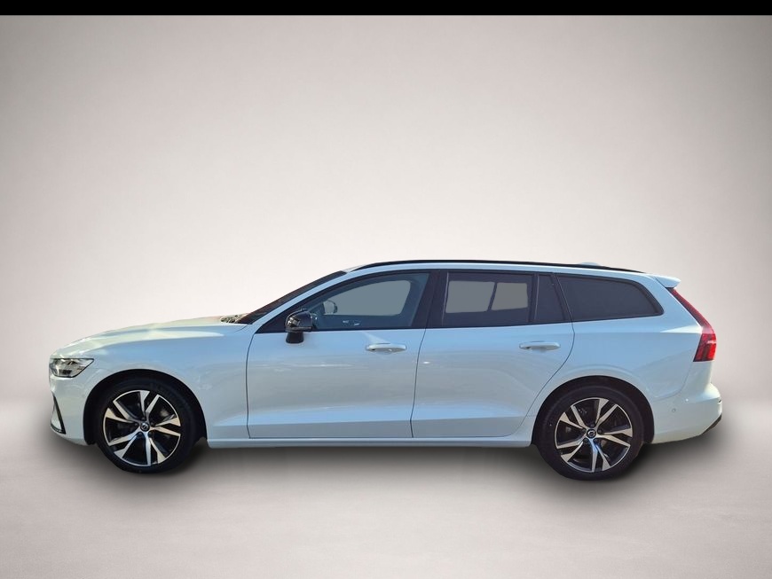 Volvo V60 (08/2025, Benzin)