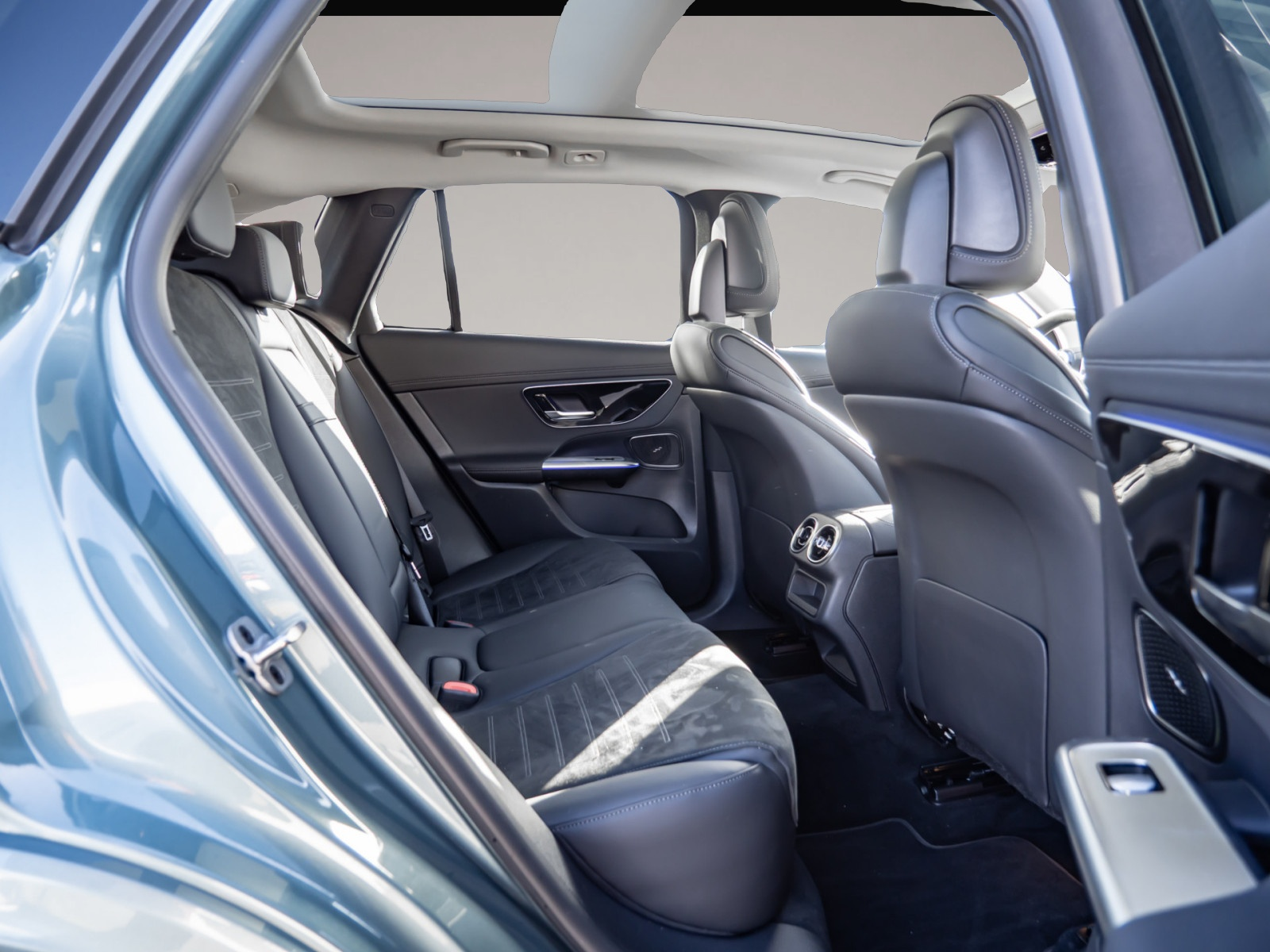 Mercedes-Benz GLC 300 (05/2025, Hybrid (Diesel/Elektro))