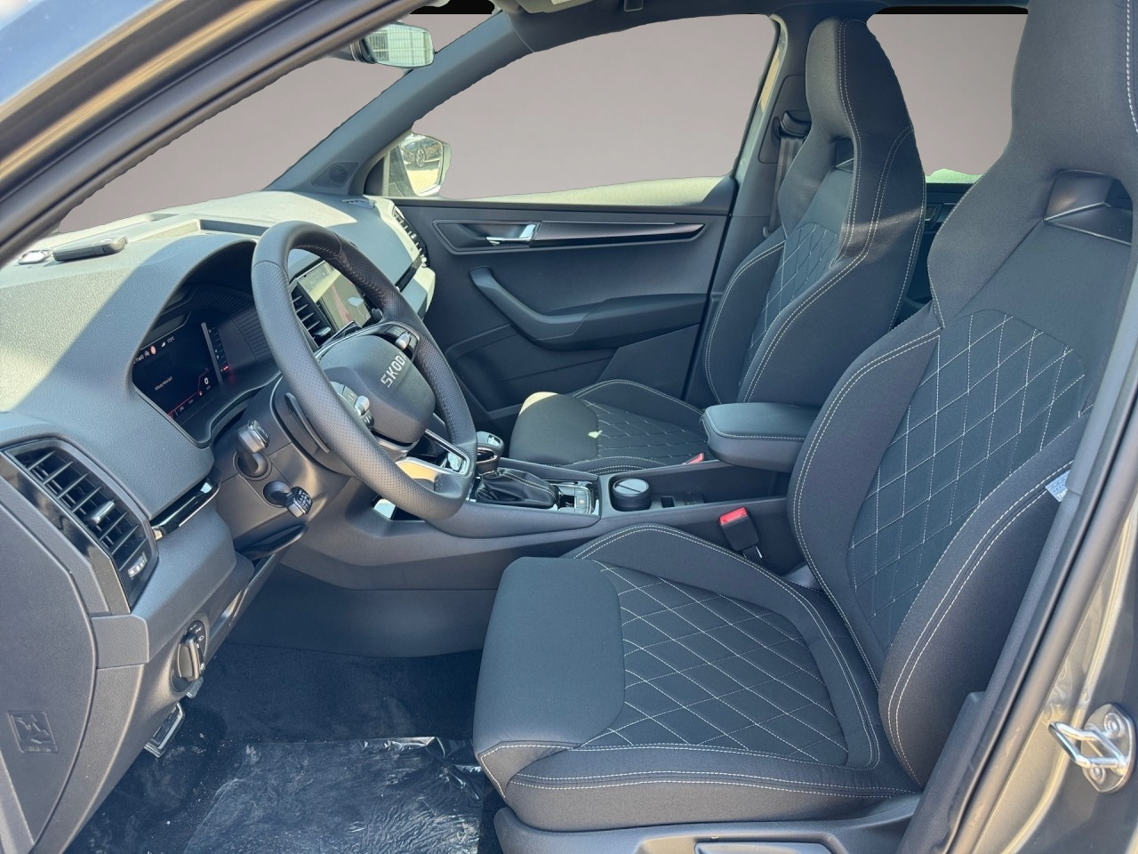 Skoda Karoq (, Benzin)