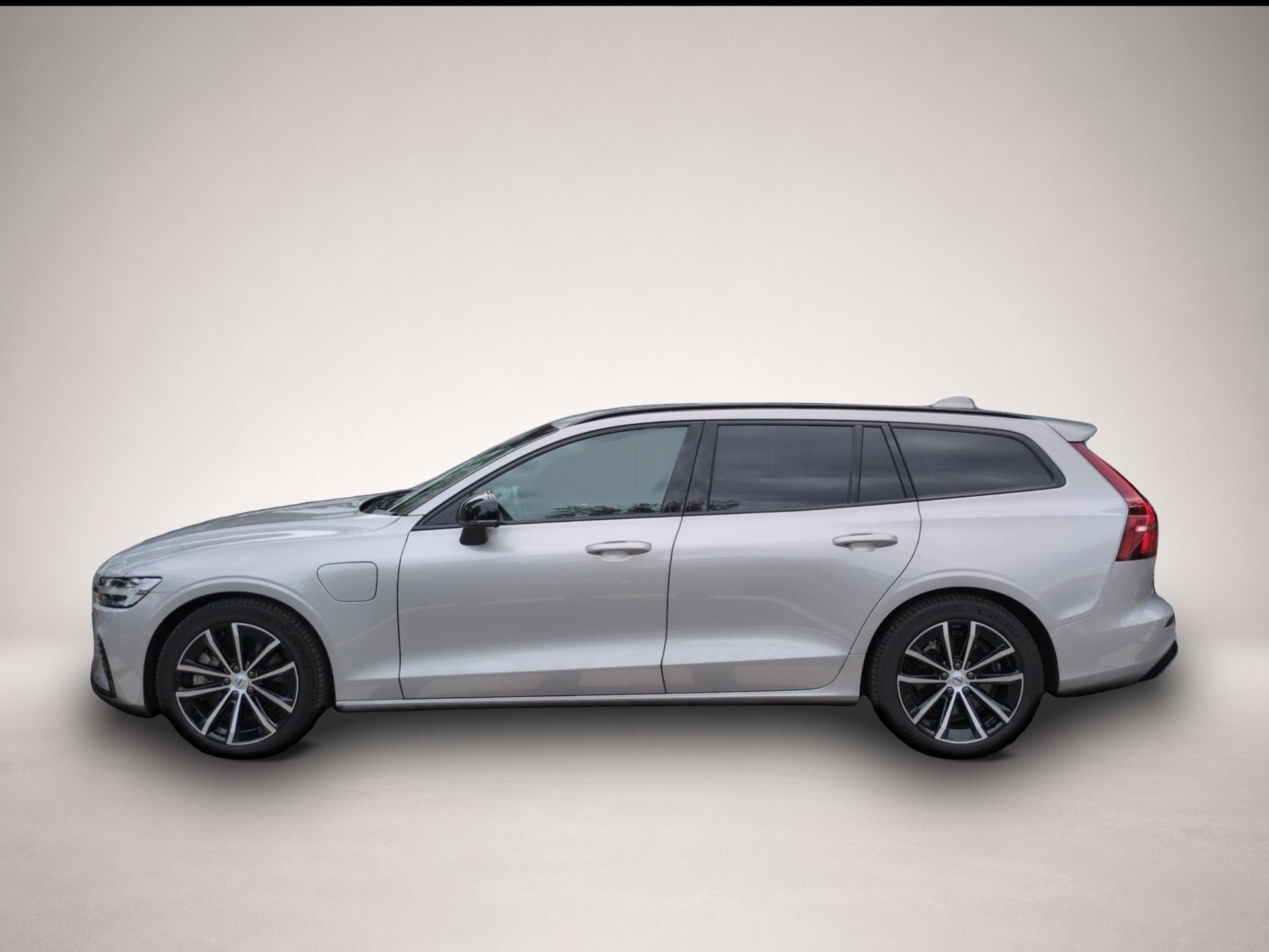 Volvo V60 (07/2024, Hybrid (Benzin/Elektro))