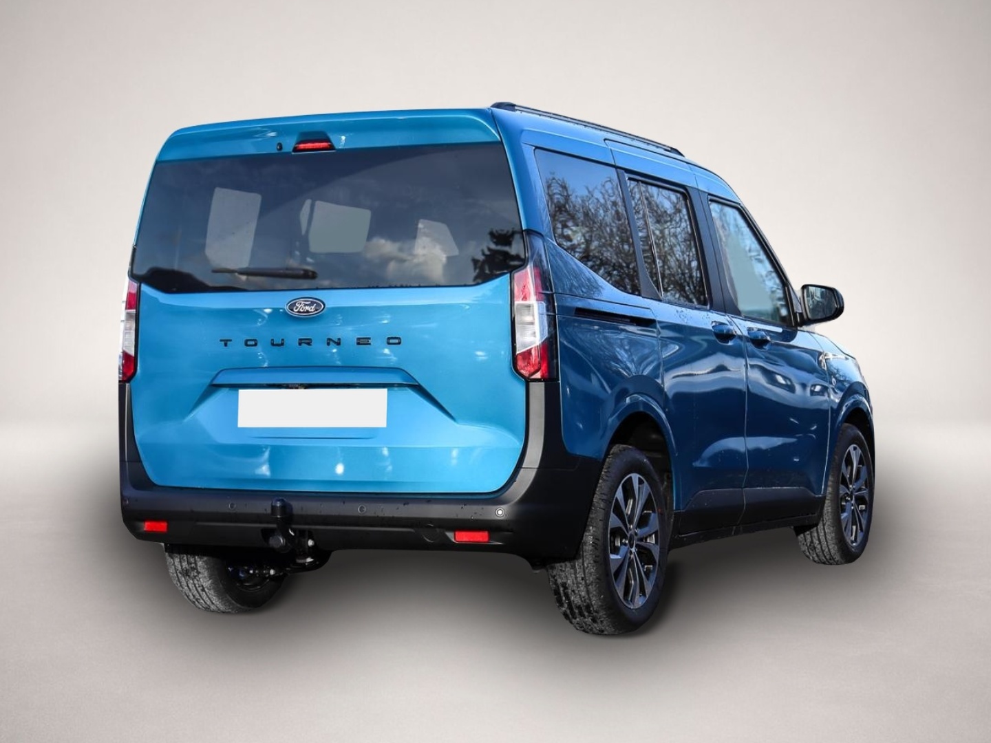 Ford Tourneo Courier (03/2026, Benzin)