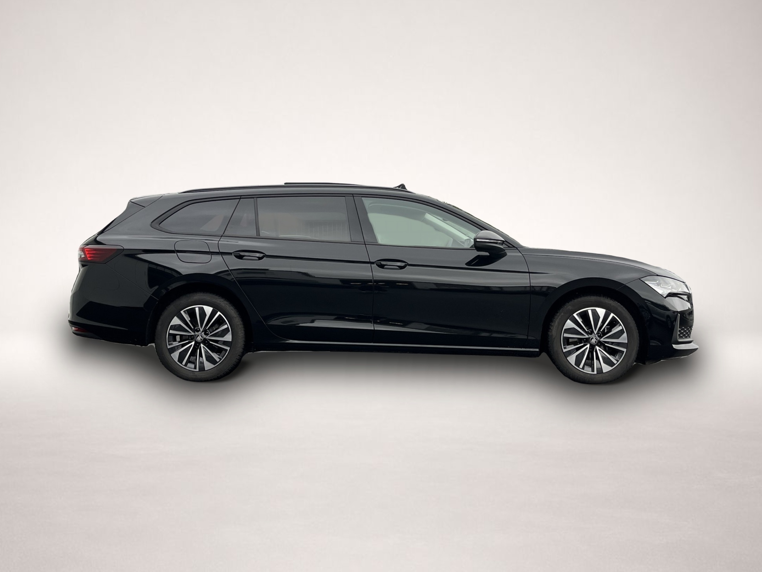 Skoda Superb (09/2025, Diesel)