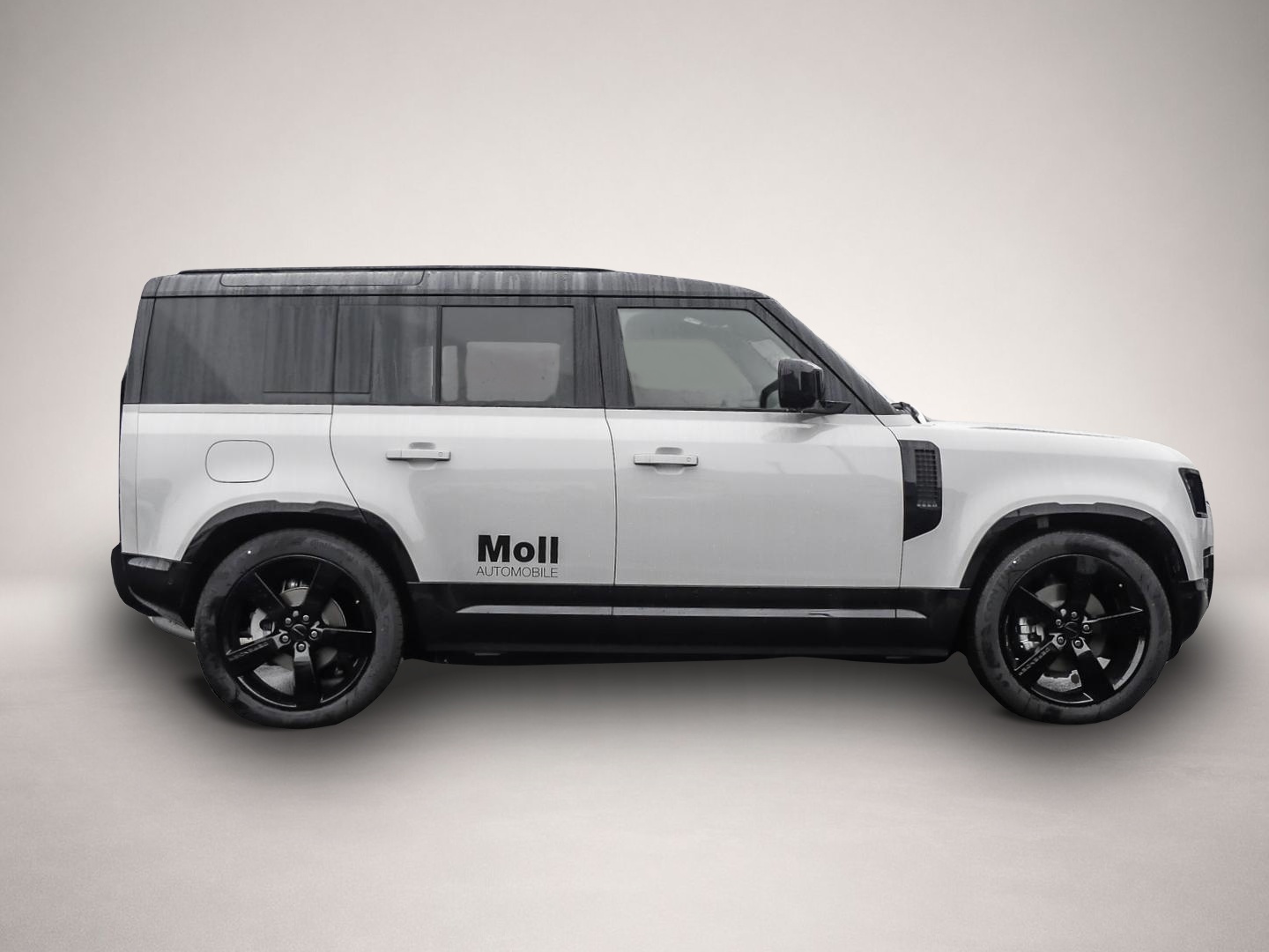 Land-Rover Defender (08/2025, Diesel)
