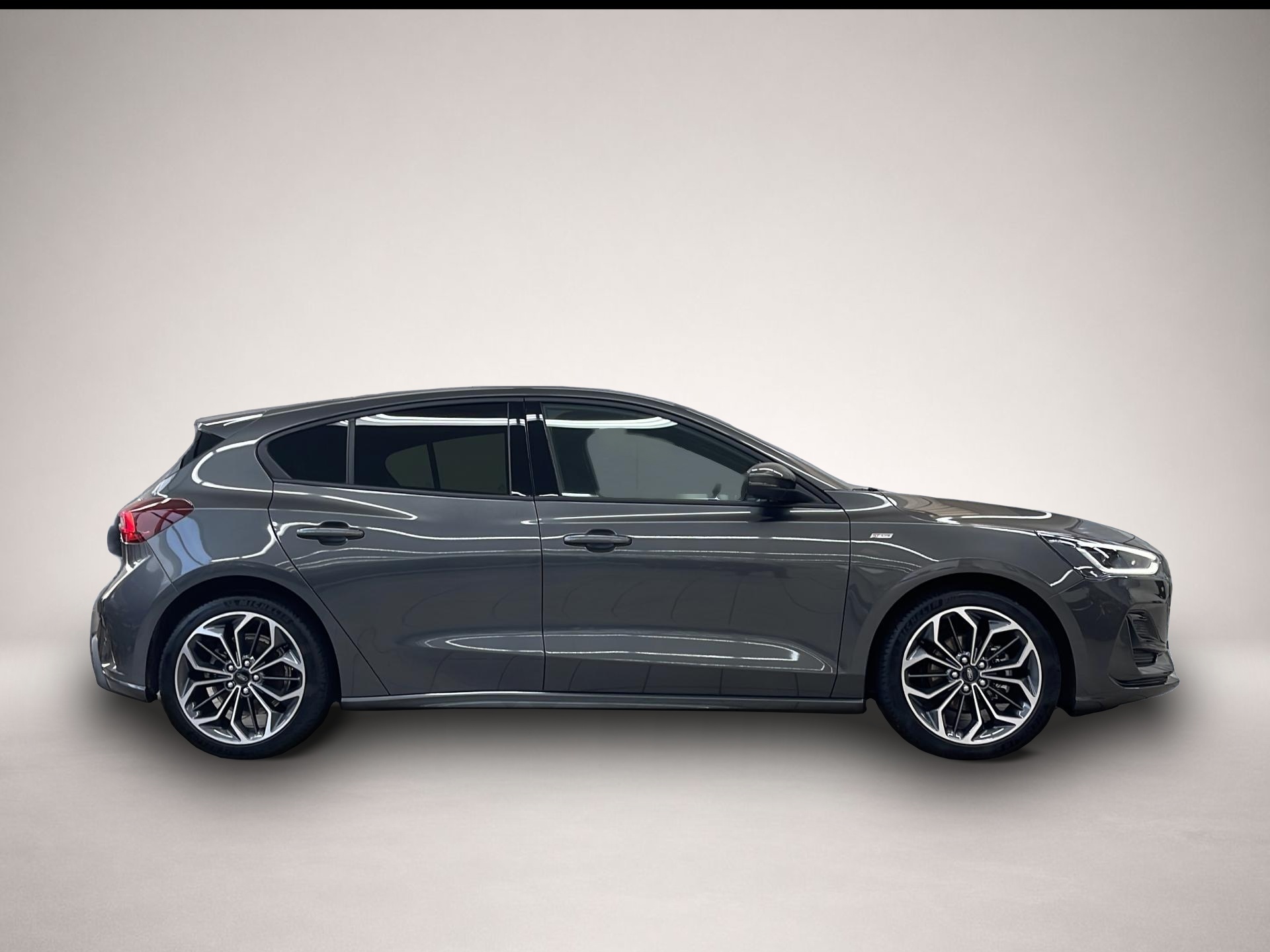 Ford Focus (10/2023, Benzin)