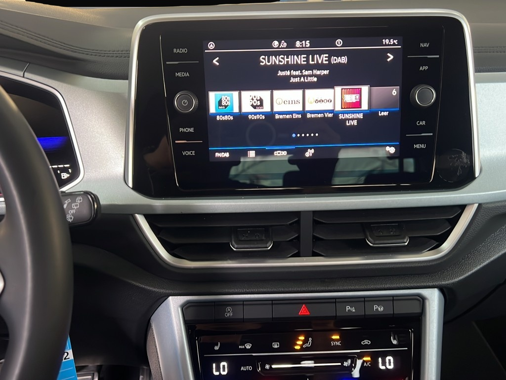 Volkswagen T-Roc (08/2025, Benzin)