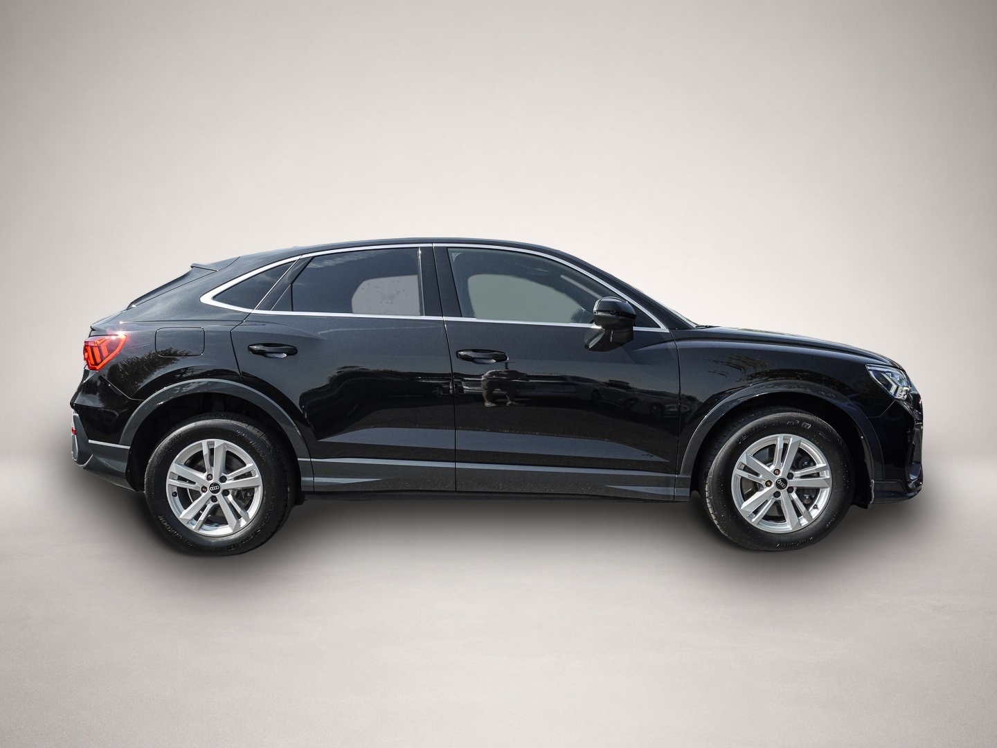 Audi Q3 (05/2023, )