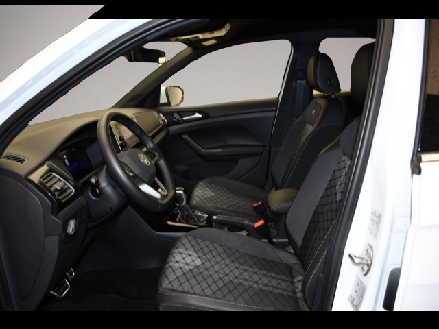 Volkswagen T-Cross (06/2025, Benzin)