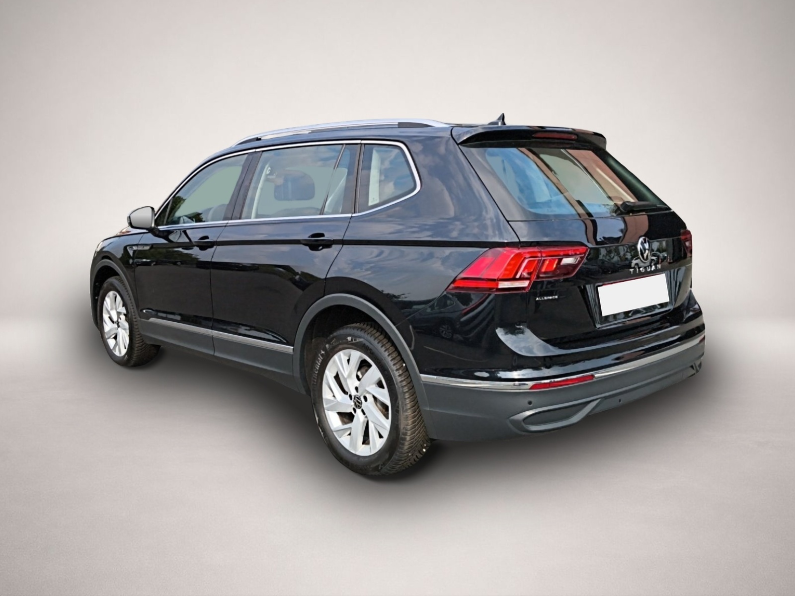 Volkswagen Tiguan (05/2025, Benzin)