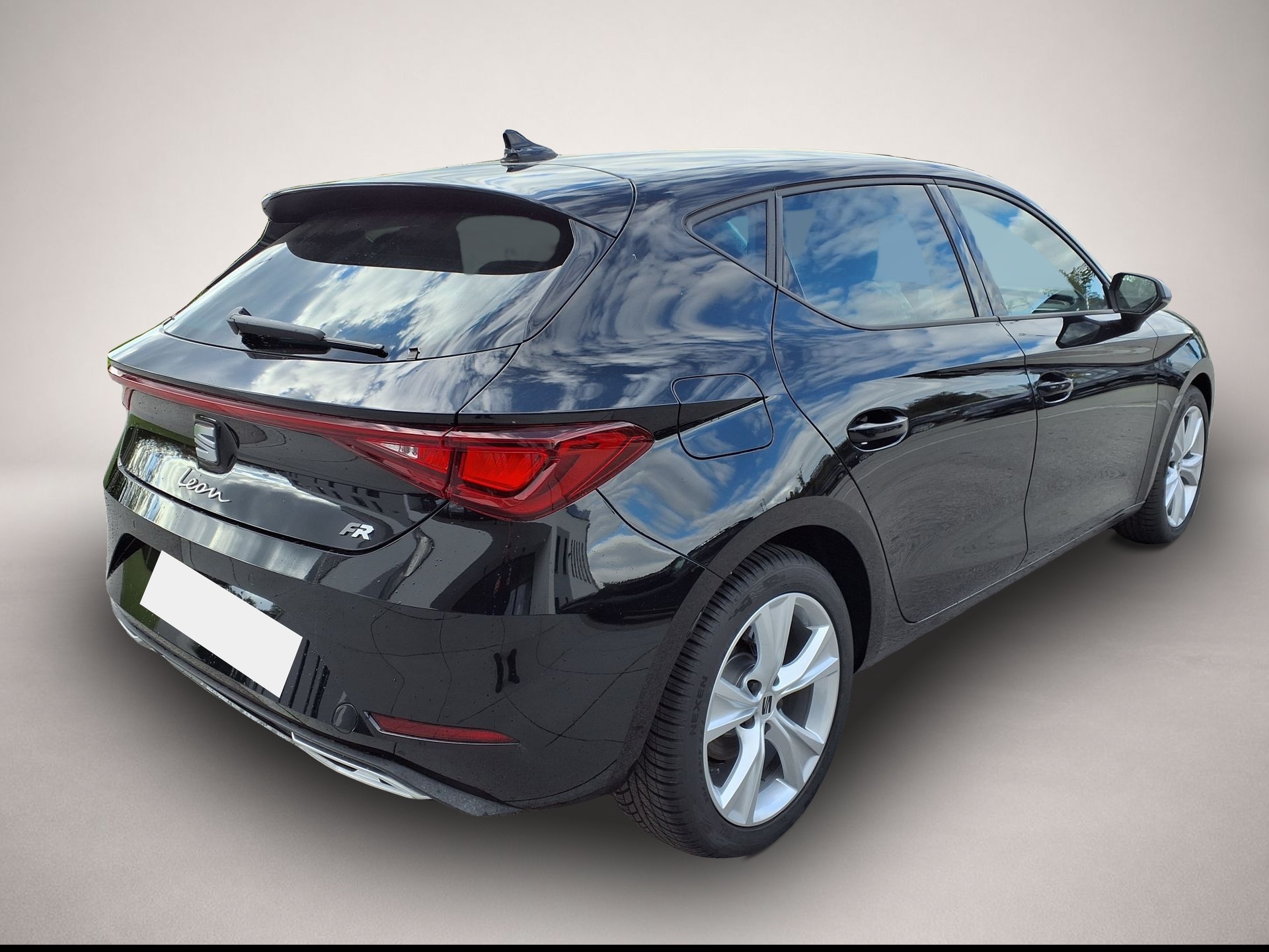 SEAT Leon, image 3 of 4