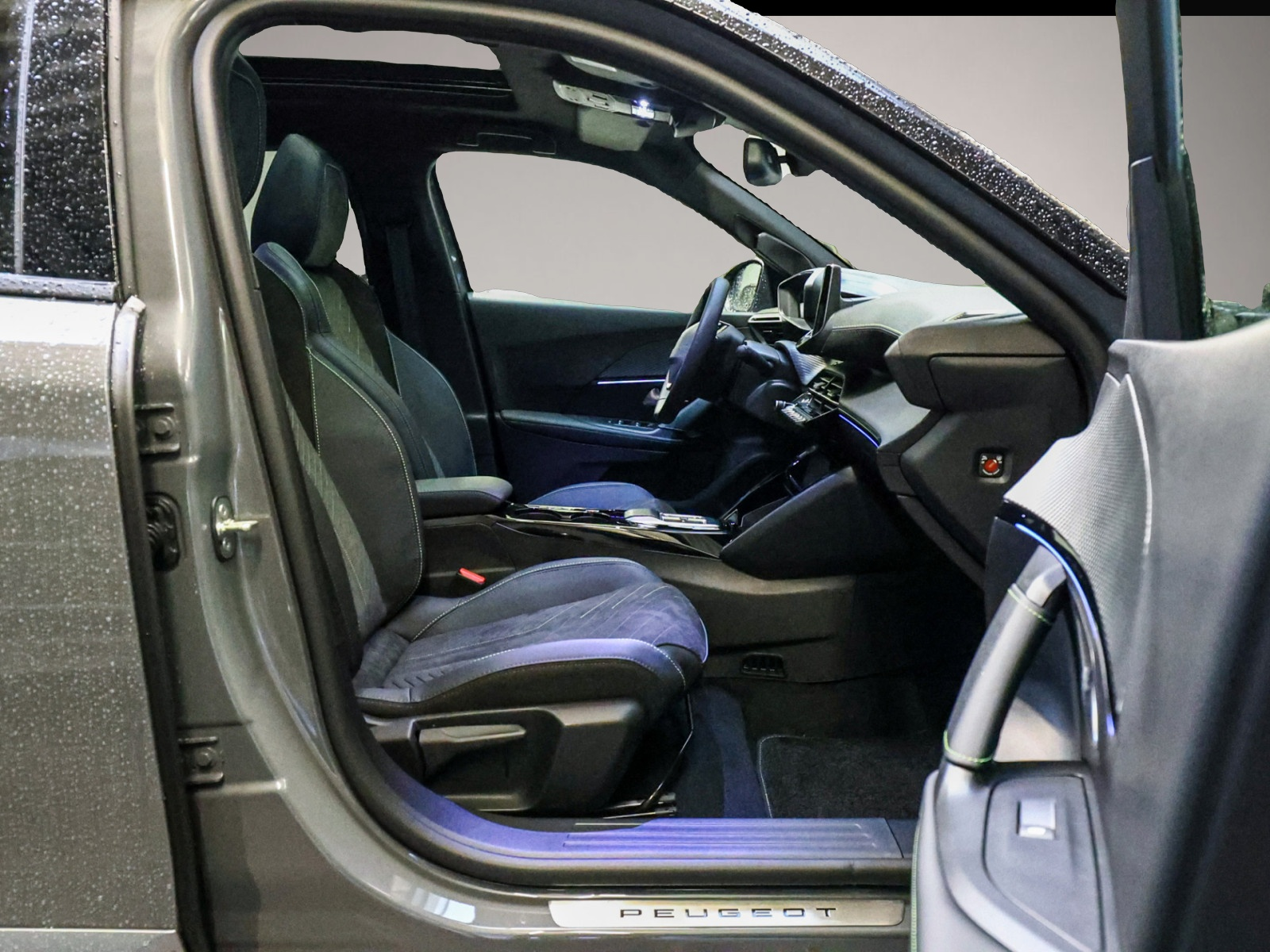Peugeot e-2008 (, ELECTRIC)