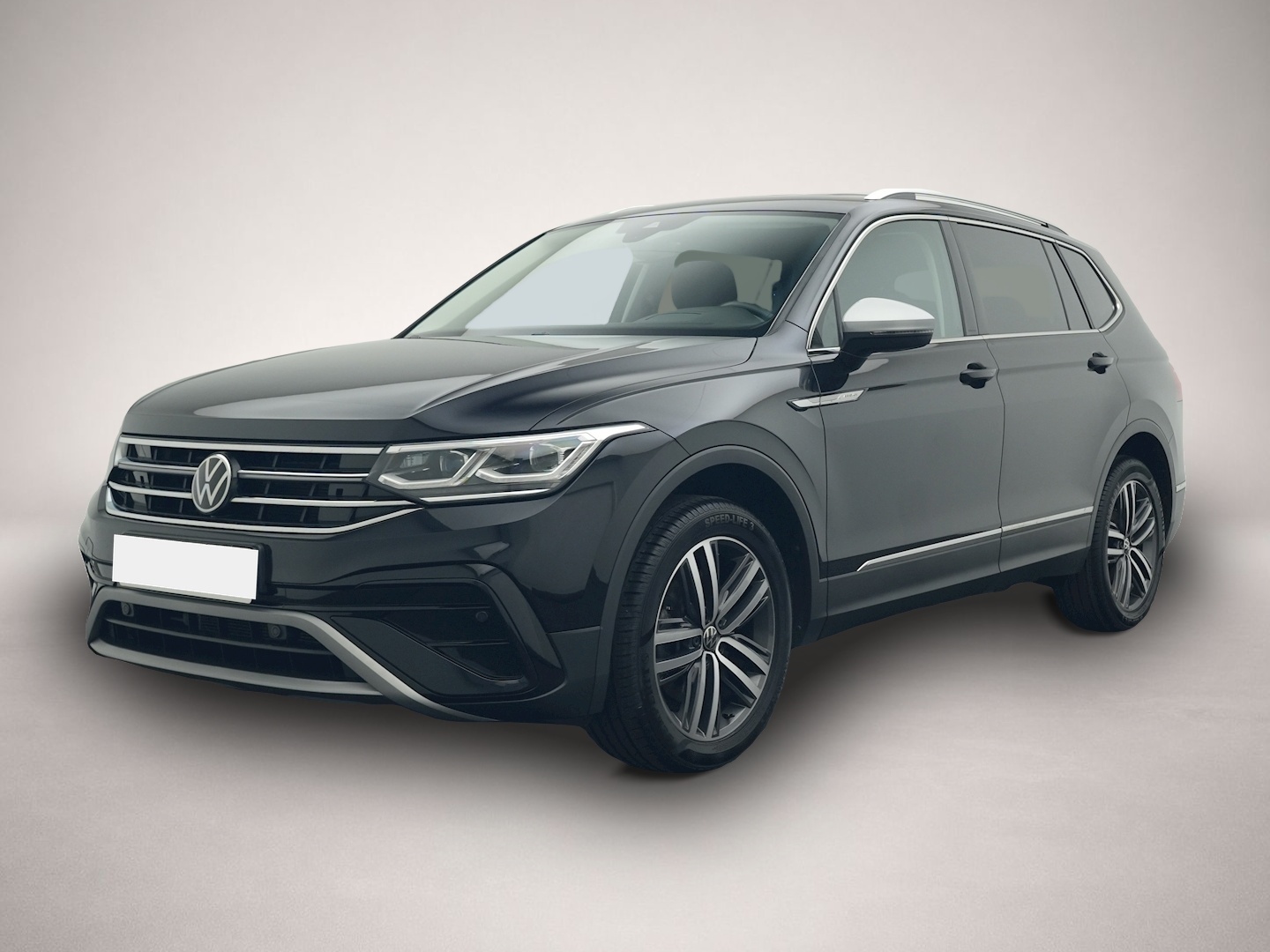 Volkswagen Tiguan Allspace (03/2023, Benzin)