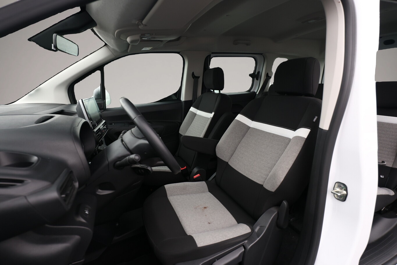 Citroen Berlingo (10/2022, Benzin)