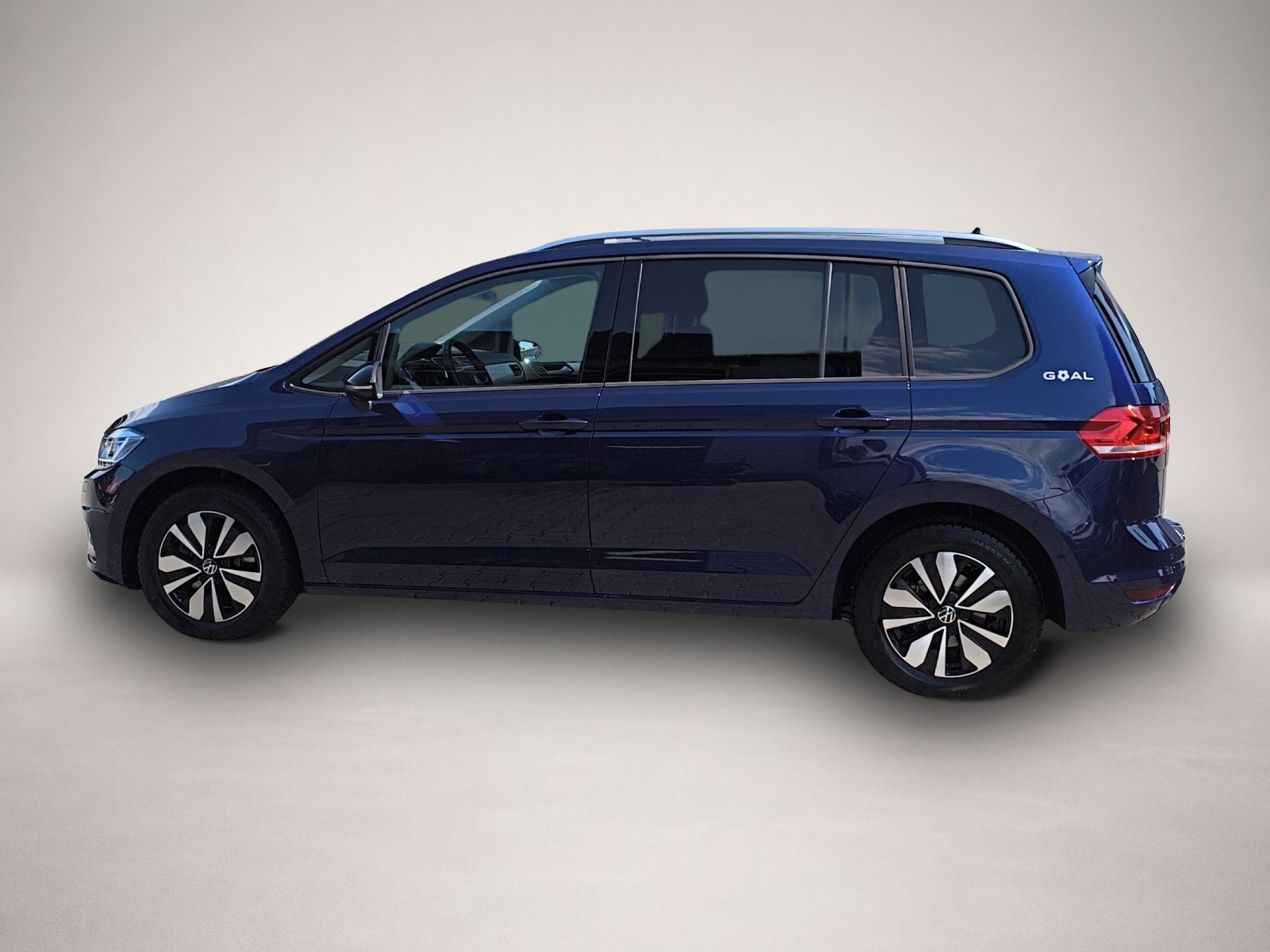 Volkswagen Touran (12/2025, Benzin)