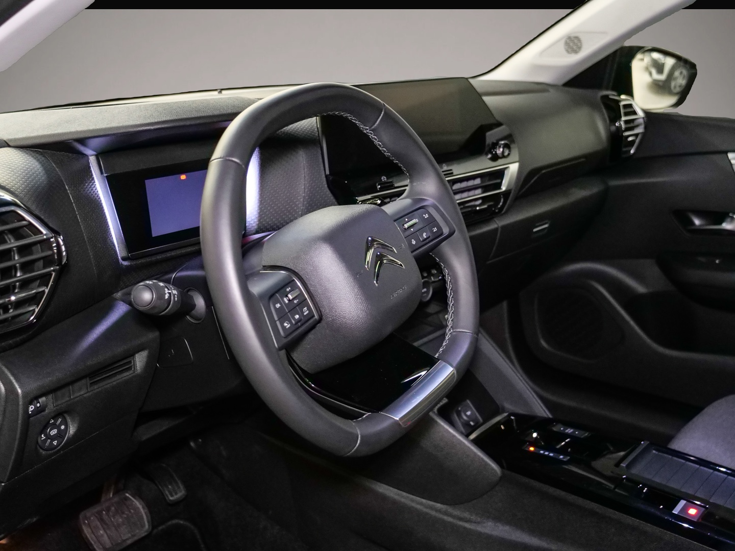 Citroen C4 (11/2023, Benzin)