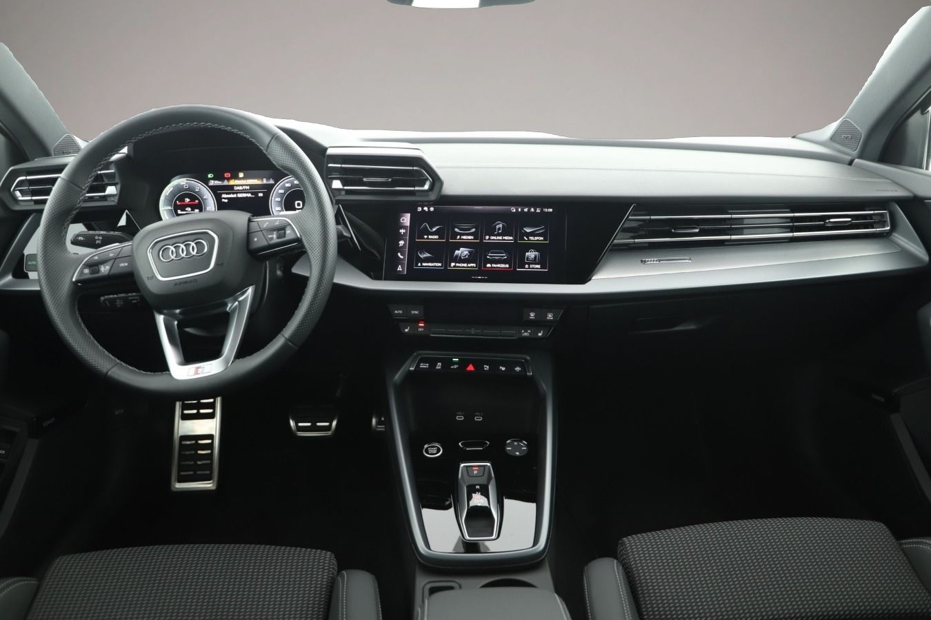 Audi A3 (09/2025, Hybrid (Benzin/Elektro))