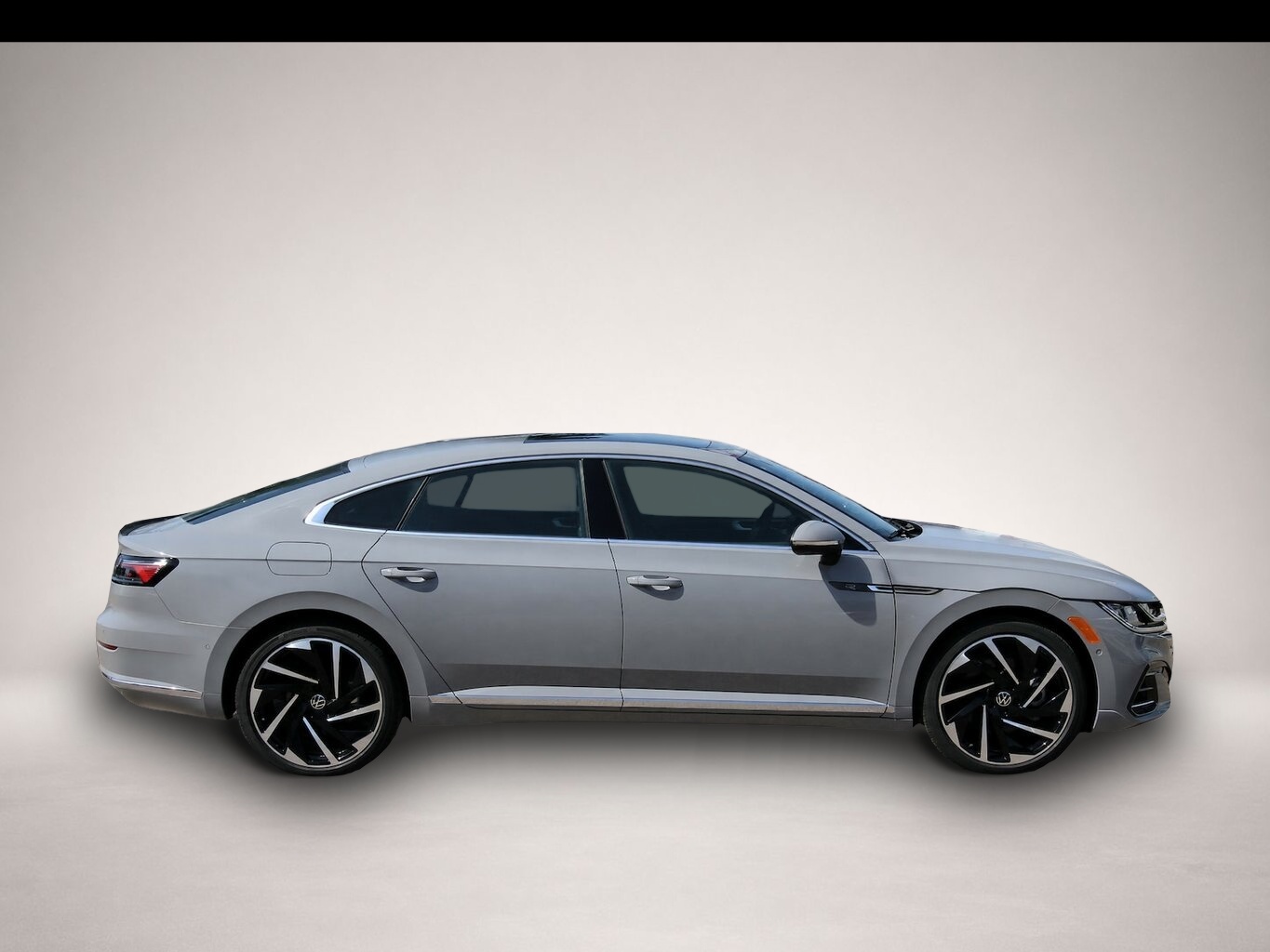 Volkswagen Arteon (10/2025, Benzin)