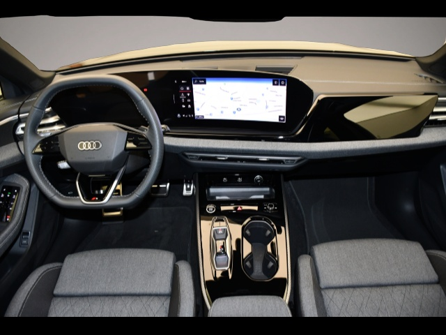 Audi A5 (05/2025, Benzin)