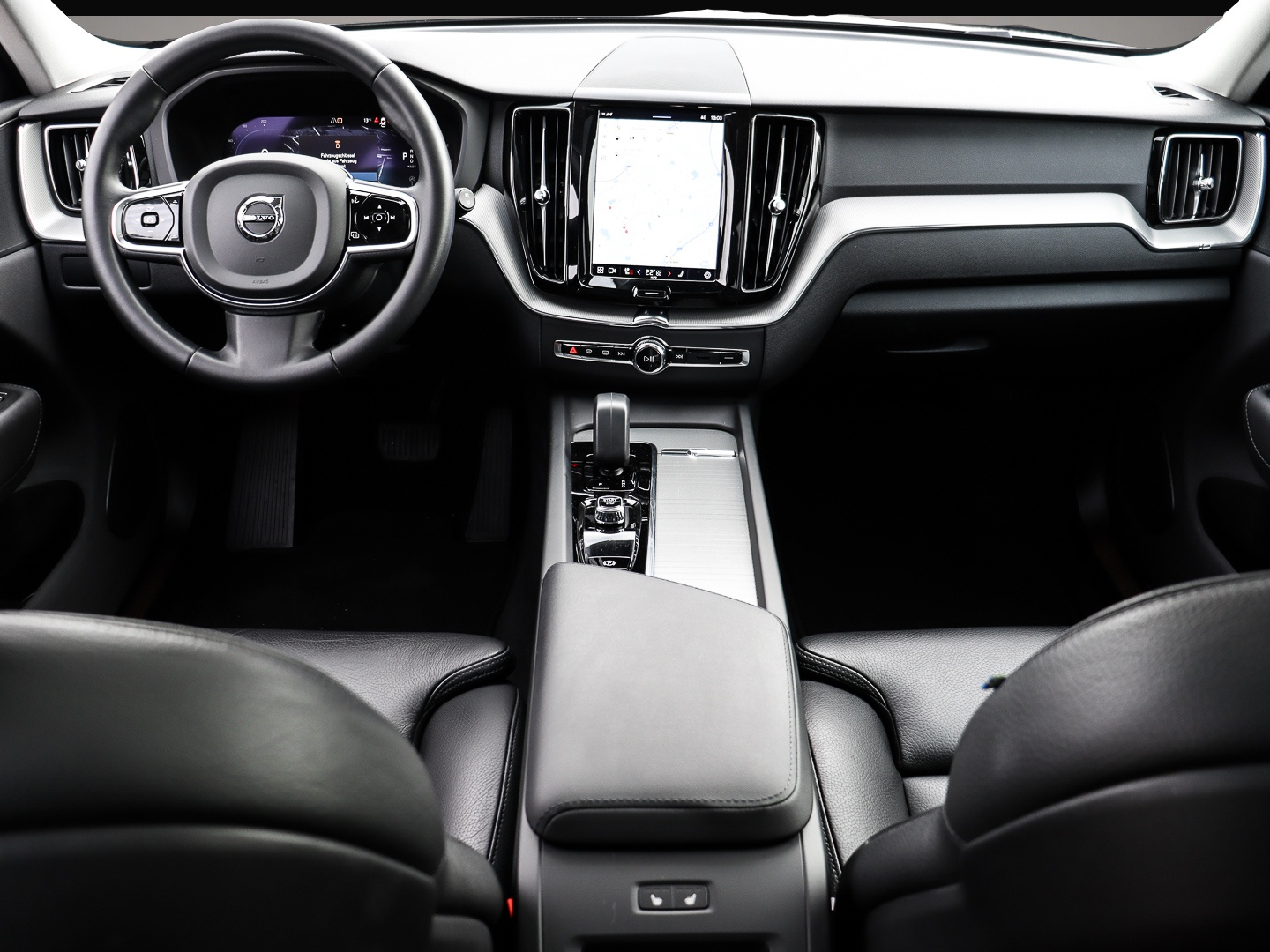 Volvo XC60 (11/2023, Benzin)