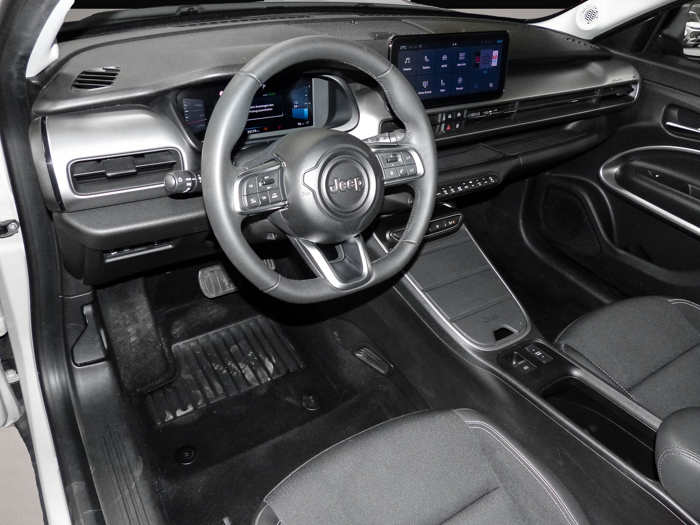 Jeep Avenger (12/2023, ELECTRIC)