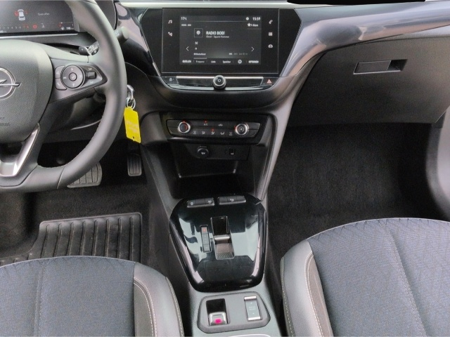 Opel Corsa (07/2023, Benzin)