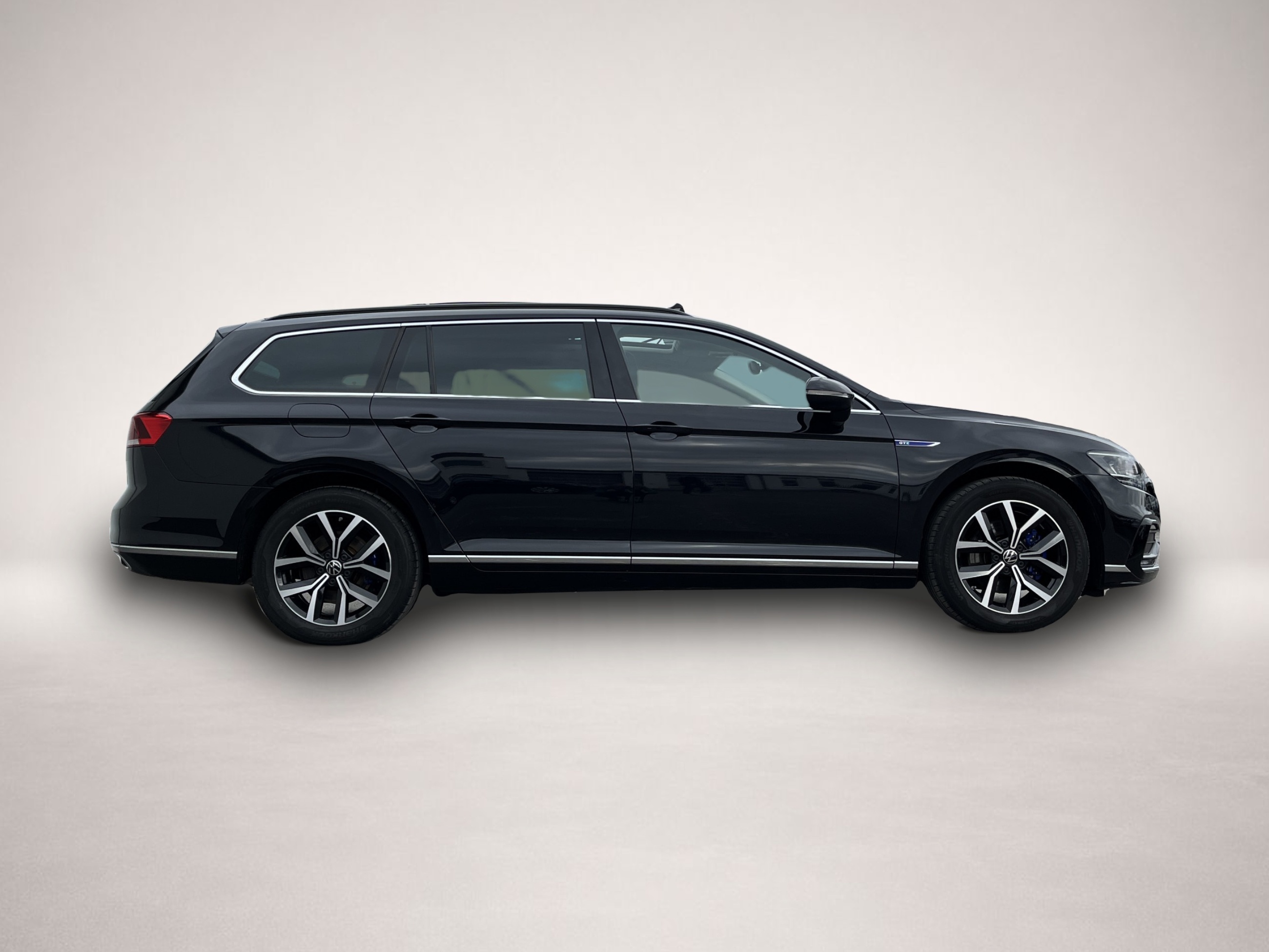 Volkswagen Passat Variant (12/2020, Hybrid (Benzin/Elektro))