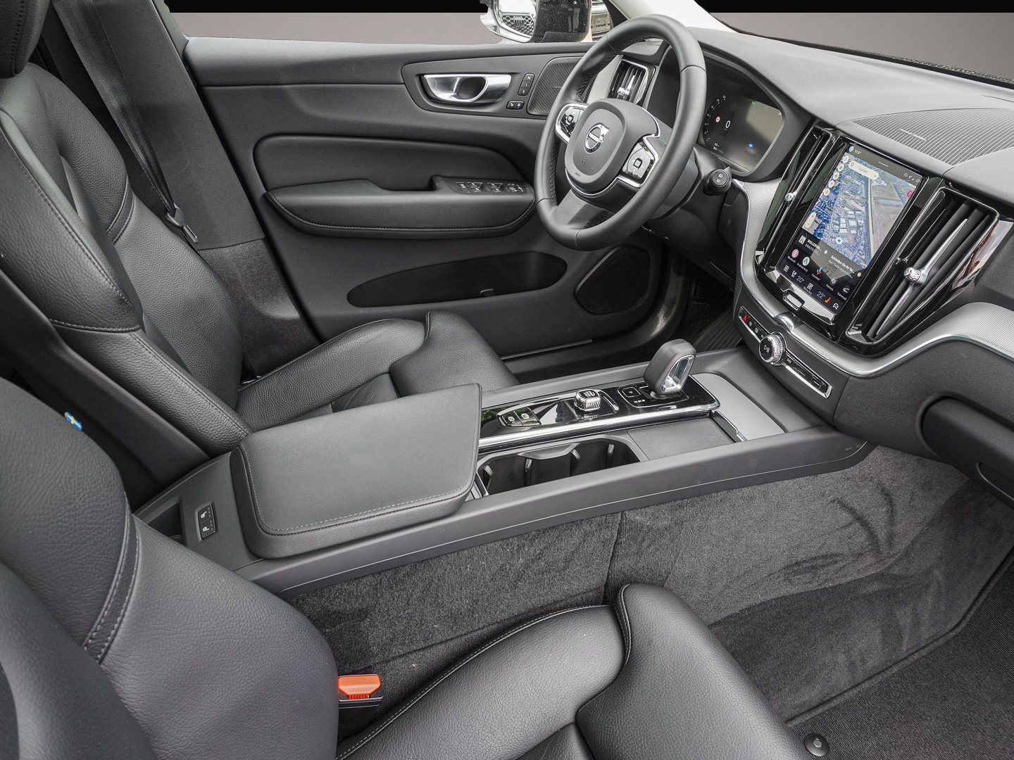 Volvo XC60 (04/2023, )