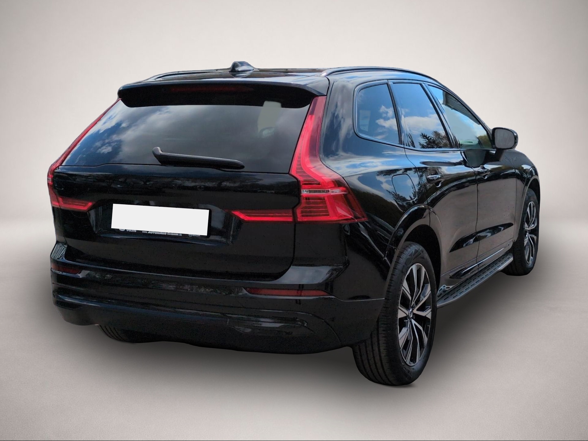 Volvo XC60 (01/2023, Benzin)