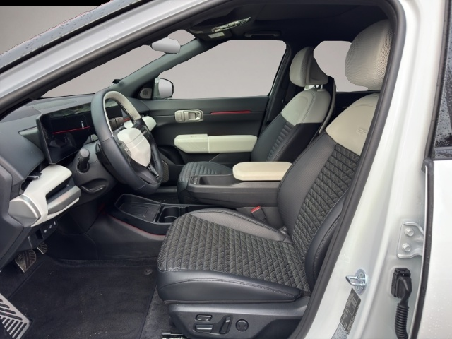 KIA EV4 (09/2025, ELECTRIC)