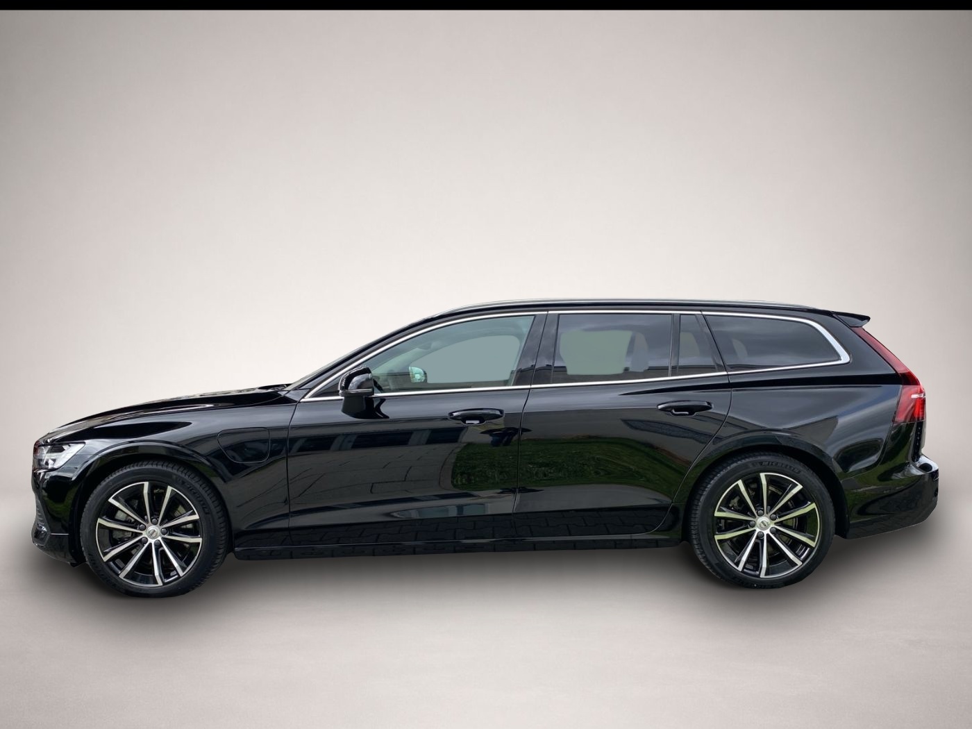 Volvo V60 (03/2023, )