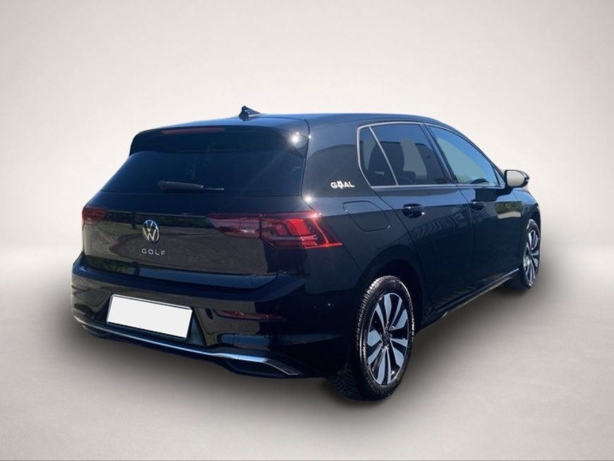 Volkswagen Golf (04/2025, Benzin)