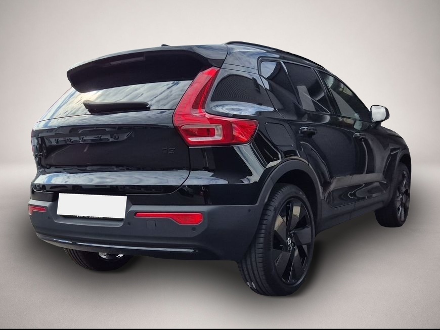 Volvo XC40 (06/2025, Benzin)