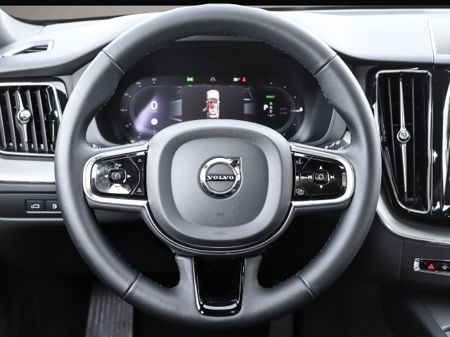 Volvo XC60 (03/2024, Hybrid (Benzin/Elektro))
