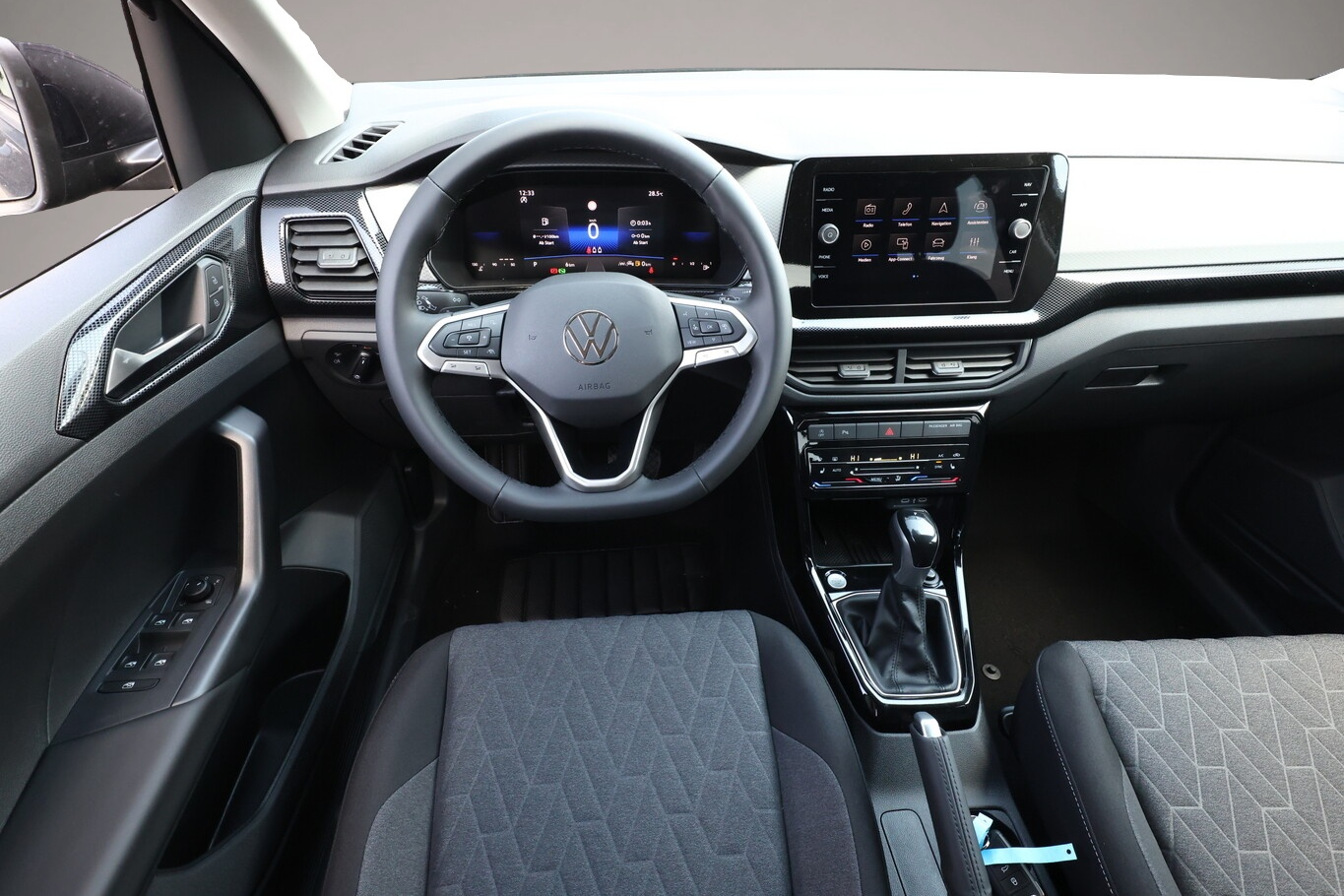 Volkswagen T-Cross (06/2026, Benzin)
