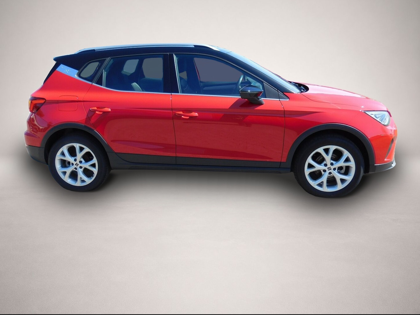 Seat Arona (08/2023, Benzin)