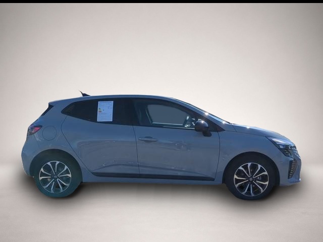 Renault Clio (11/2025, Benzin)