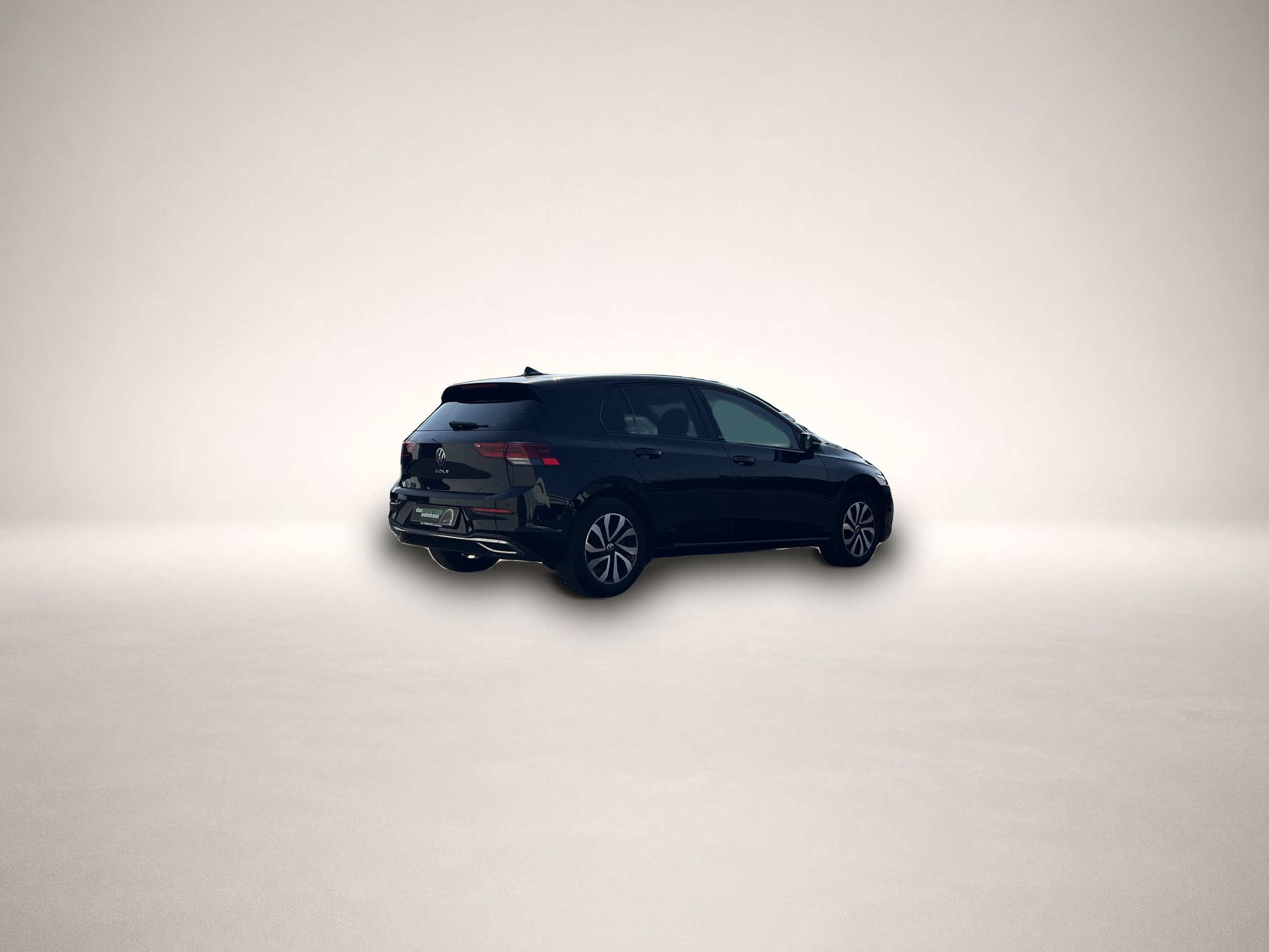 Volkswagen Golf (01/2023, Benzin)