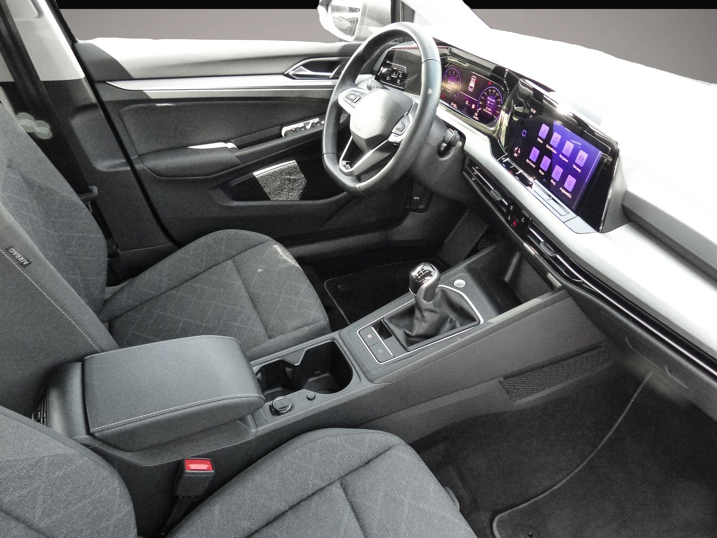 Volkswagen Golf (06/2024, Benzin)