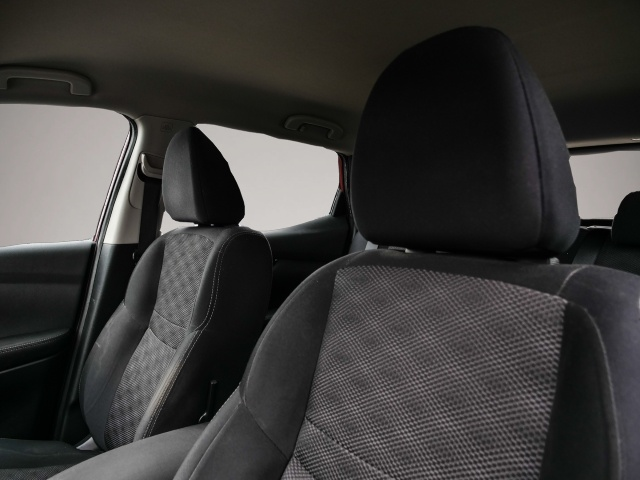 Nissan Qashqai (04/2016, Benzin)