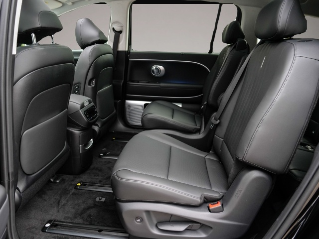 Hyundai IONIQ 9 (09/2025, ELECTRIC)