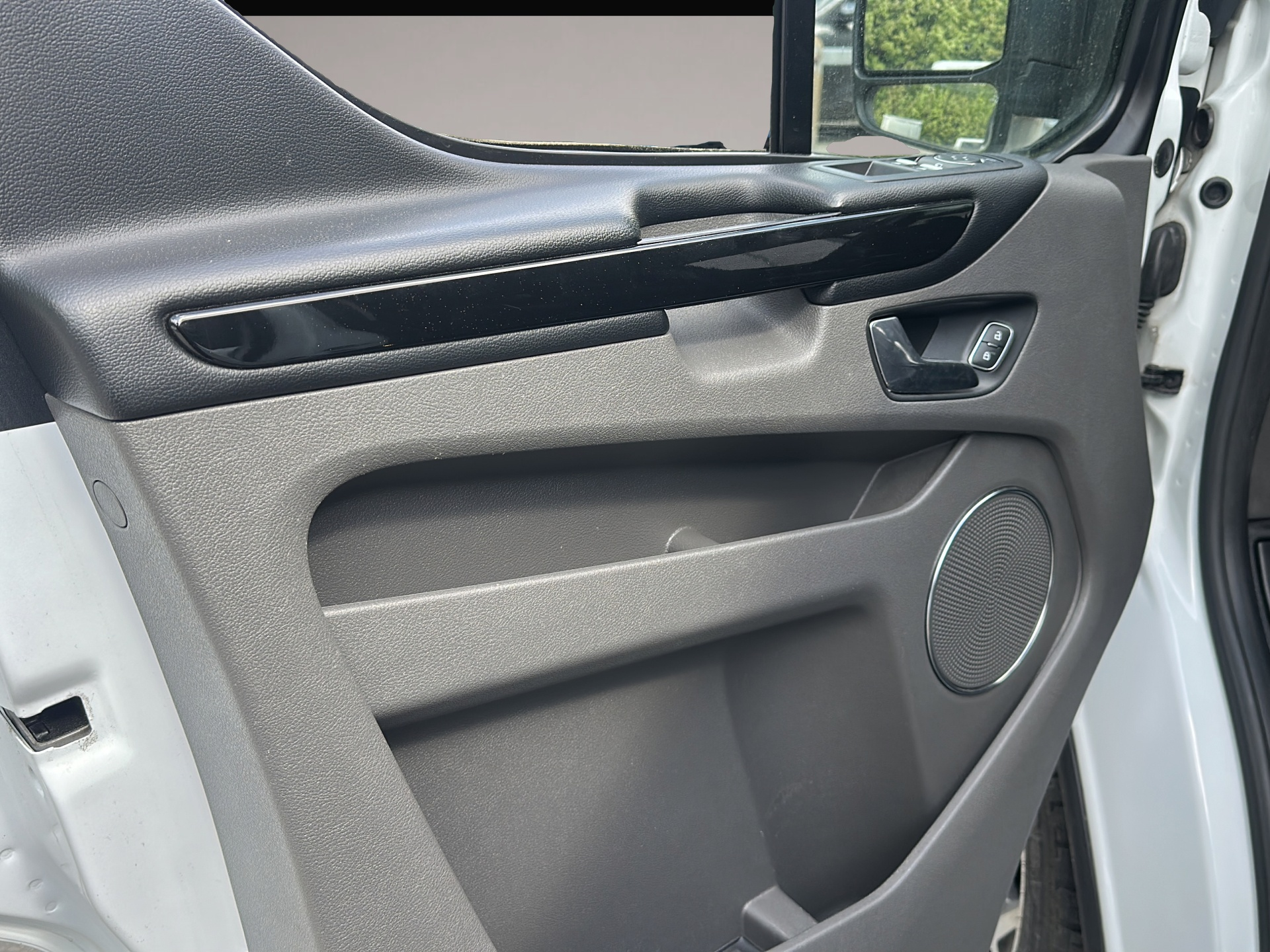 Ford Tourneo Custom (02/2022, Diesel)