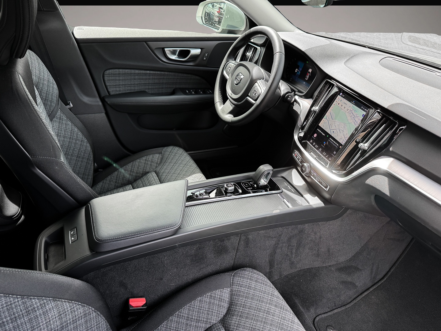 Volvo V60 (03/2024, Benzin)