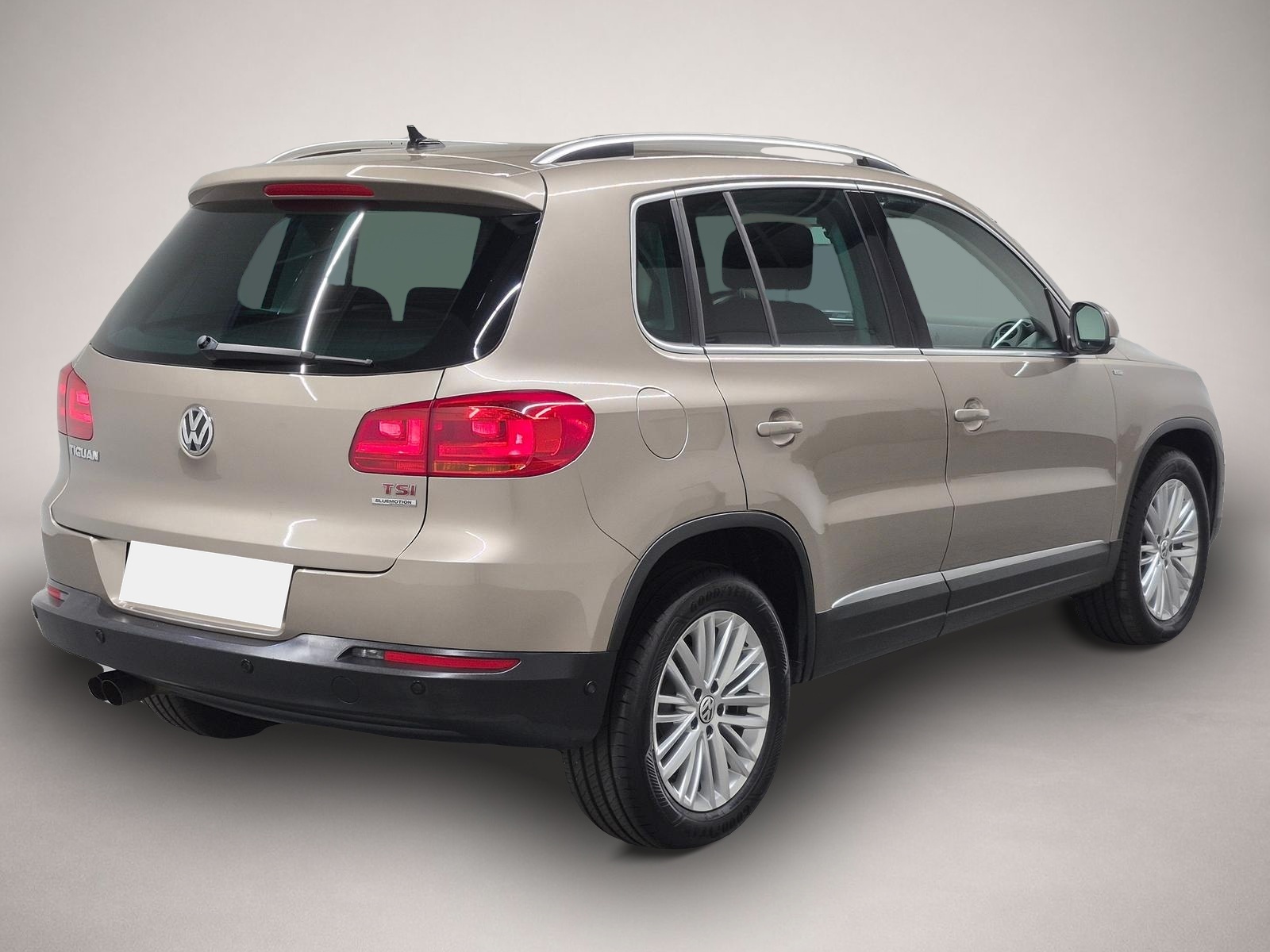 Volkswagen Tiguan (07/2014, Benzin)
