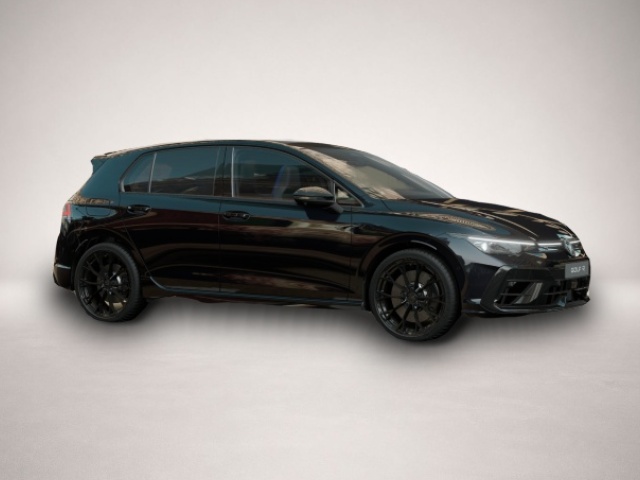 Volkswagen Golf (08/2025, Benzin)