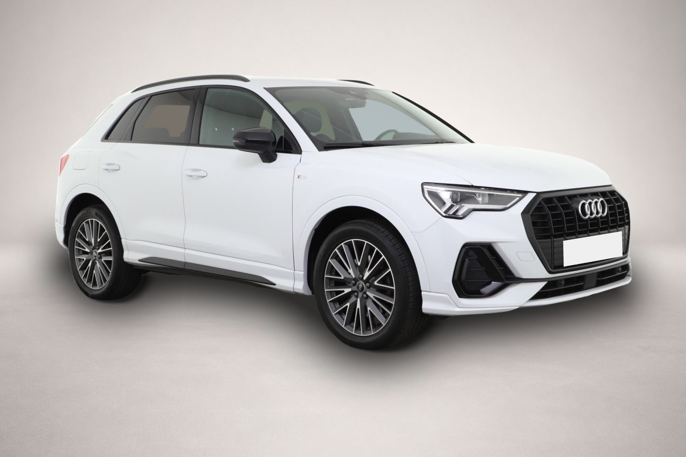 Audi Q3 (09/2021, Hybrid (Benzin/Elektro))