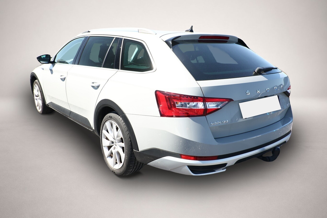 Skoda Superb (08/2022, Benzin)