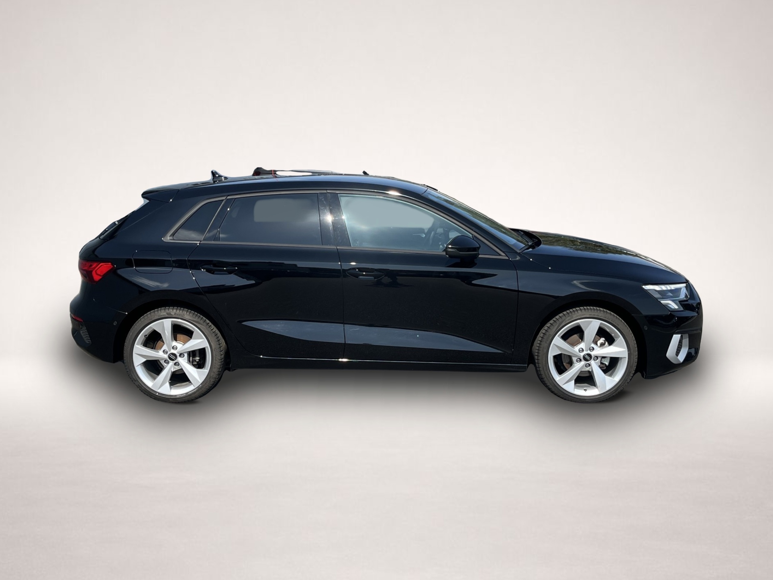 Audi A3 (07/2024, Benzin)