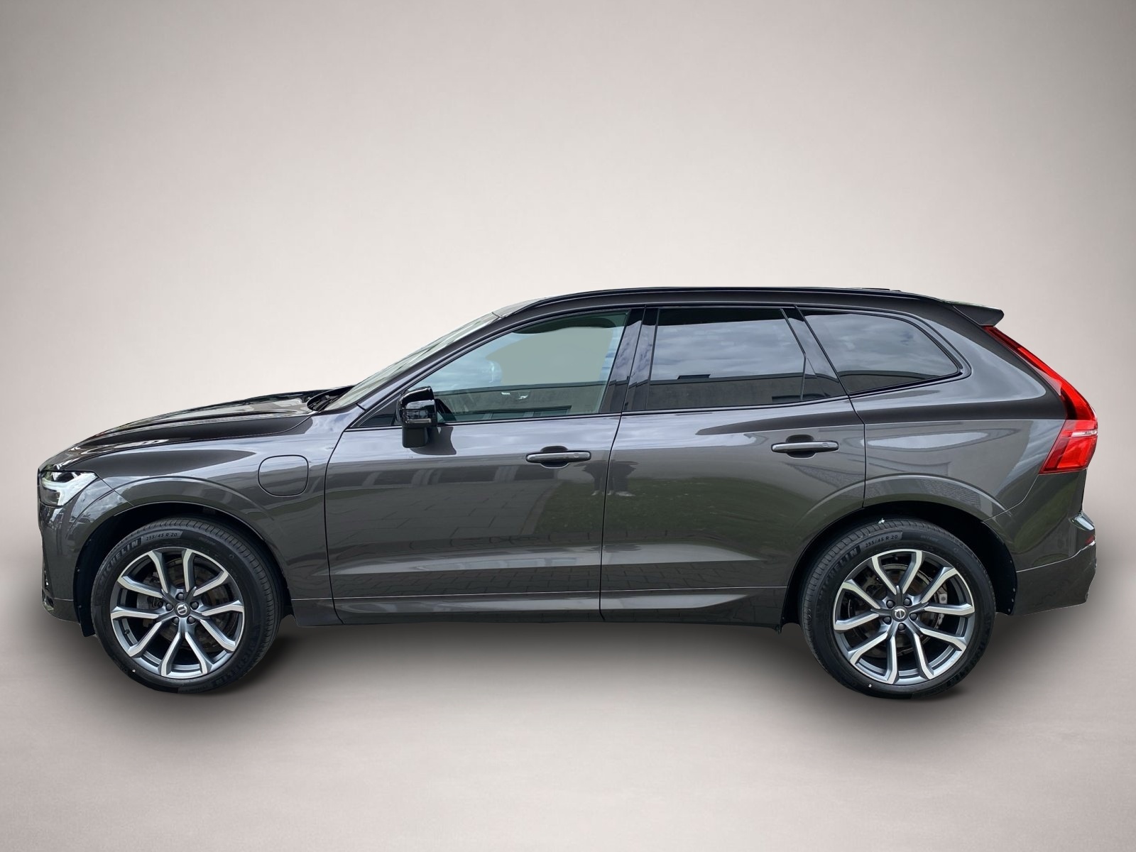 Volvo XC60 (10/2023, )
